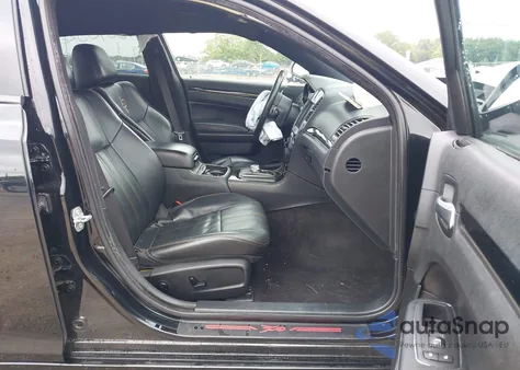 2016 Chrysler 300 300S Alloy Edition z USA, uszkodzony, nr VIN 2C3CCAGG0GH262205